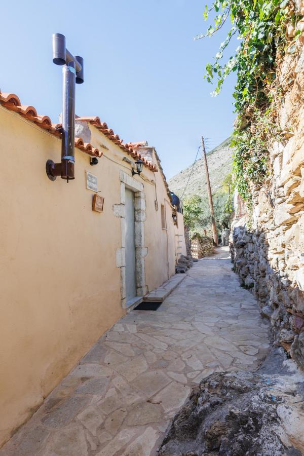 Villa Somatiana- Traditional Stone House , West Mani Thalámai Buitenkant foto